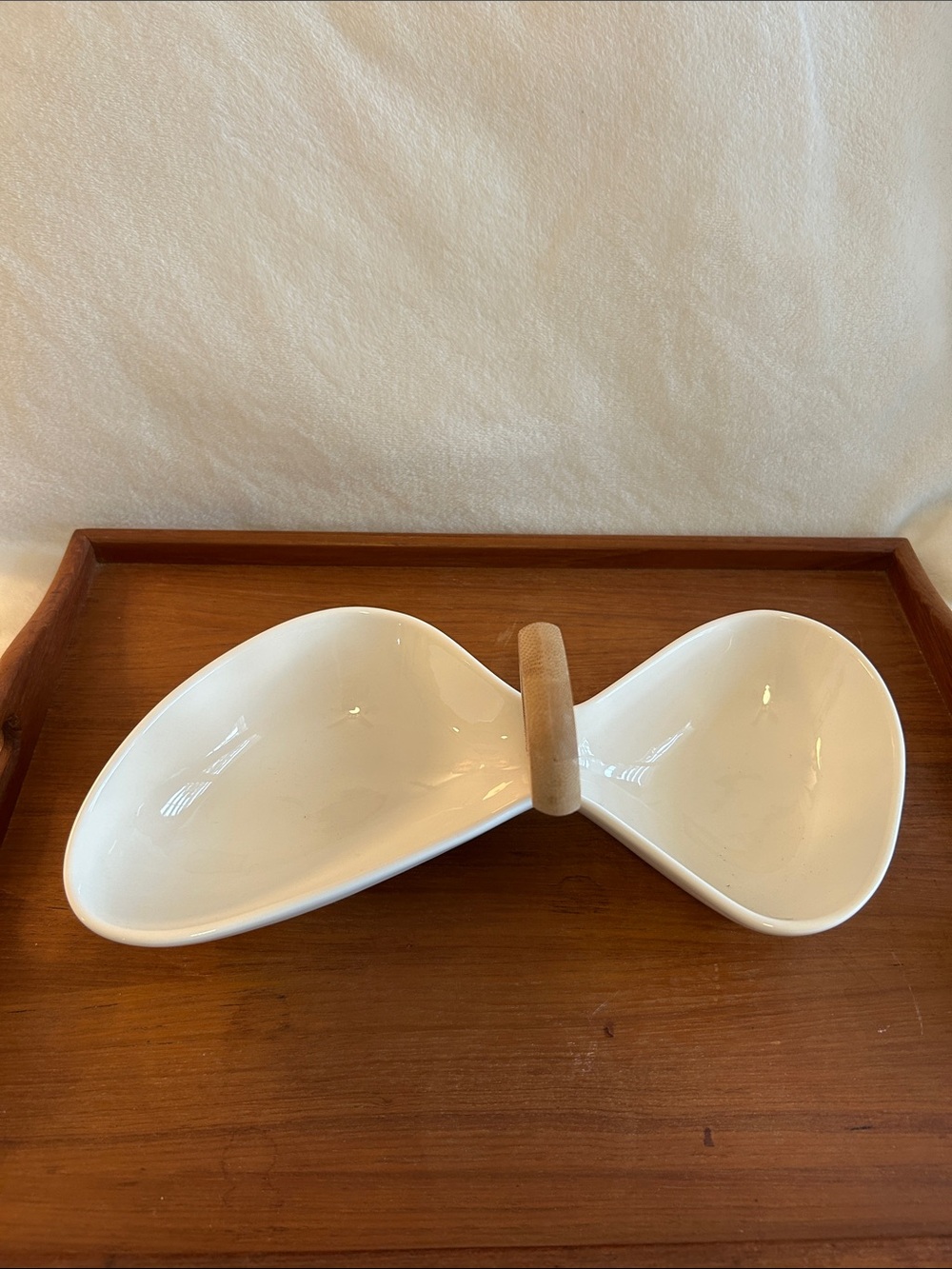 VTG MCM BRANDANI ITALY
Large White Ceramic Divided Dish Bamboo Handle